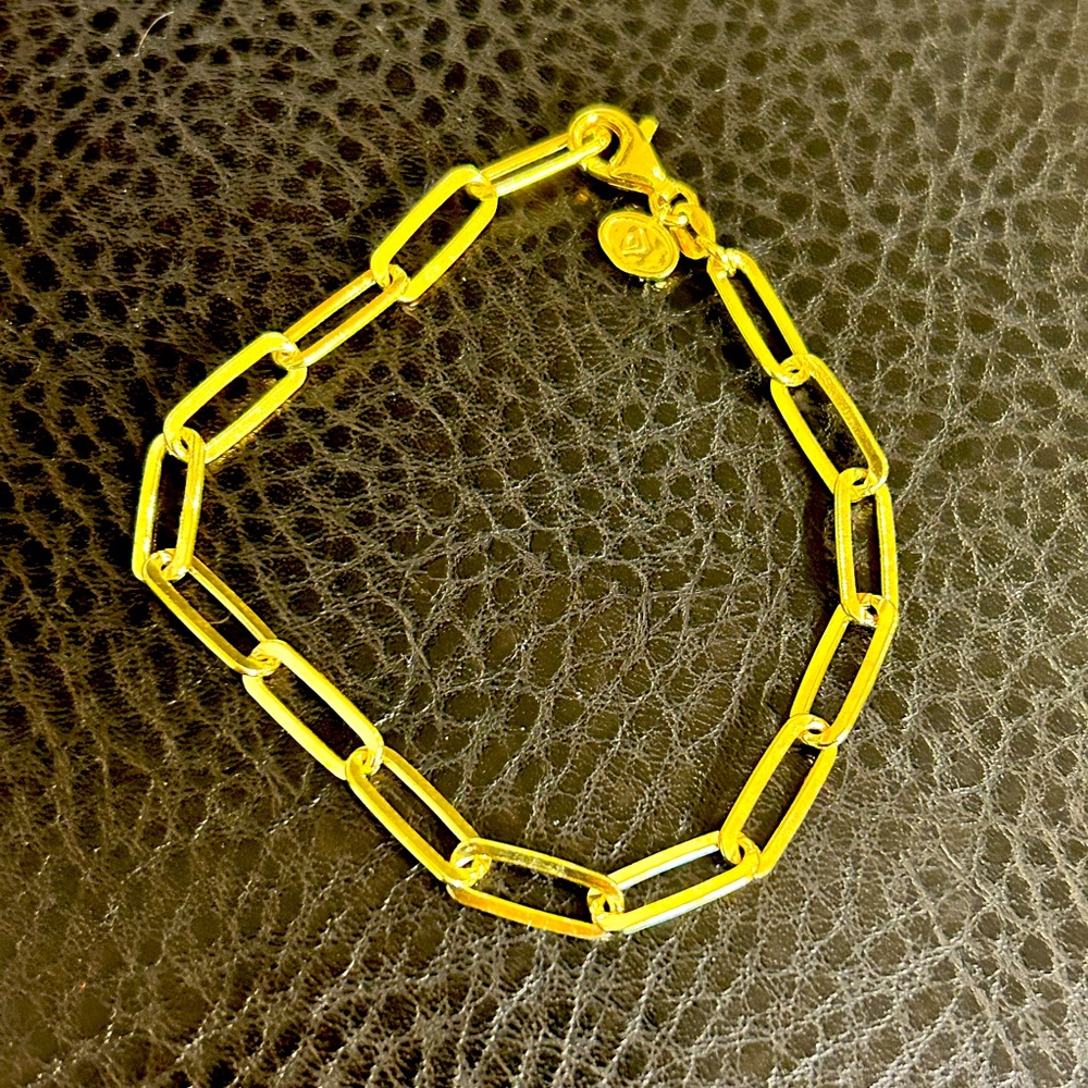 Silpada Gold Modern Minimalist Bracelet